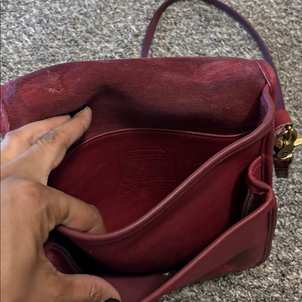 Vintage Coach Station Bag 5130 Rare Red Leather Authentic STAINED DISCOLORED - Picture 7 of 10